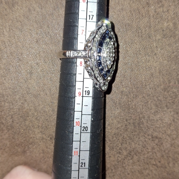 Blue & Silvertone Edwardian Style Cocktail Engagement Gift Ring - Picture 5 of 7